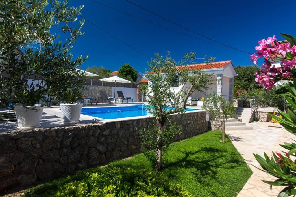 Adria-Holiday House With A Private Pool In Krk Kornić Buitenkant foto