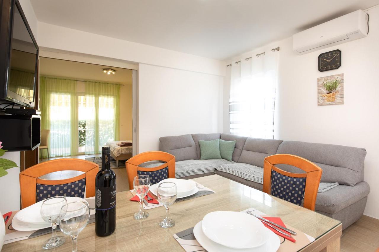 Adria-Holiday House With A Private Pool In Krk Kornić Buitenkant foto
